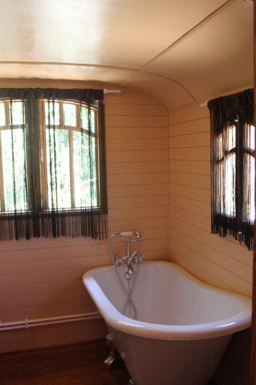 La Roulotte "Les Saintes" Bed & Breakfast Room photo